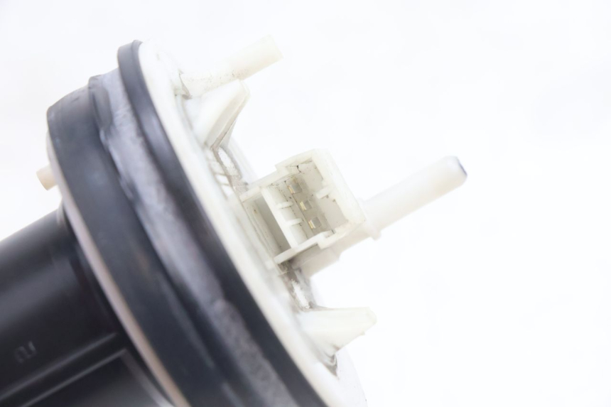photo de FUEL TANK LEVEL APRILIA ATLANTIC S 125 (2010 - 2013) - Alternative perspective