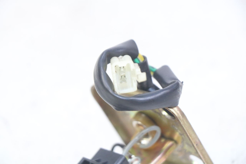 photo de FUEL TANK GAUGE SYM CROX 4T 50 (2016 - 2023) - Zoom on usage condition