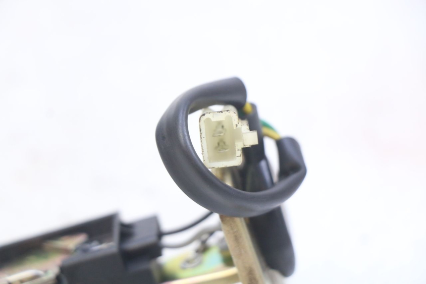 photo de FUEL TANK GAUGE SYM CROX 4T 50 (2016 - 2023) - Zoom on usage condition