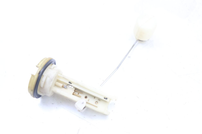 photo de FUEL TANK GAUGE PEUGEOT ELYSTAR 50 (2002 - 2014) - Zoom on usage condition