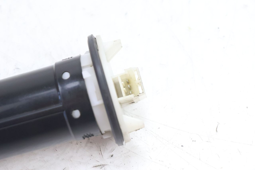 photo de FUEL TANK GAUGE PIAGGIO FLY 2T 50 (2004 - 2017) - Component detail