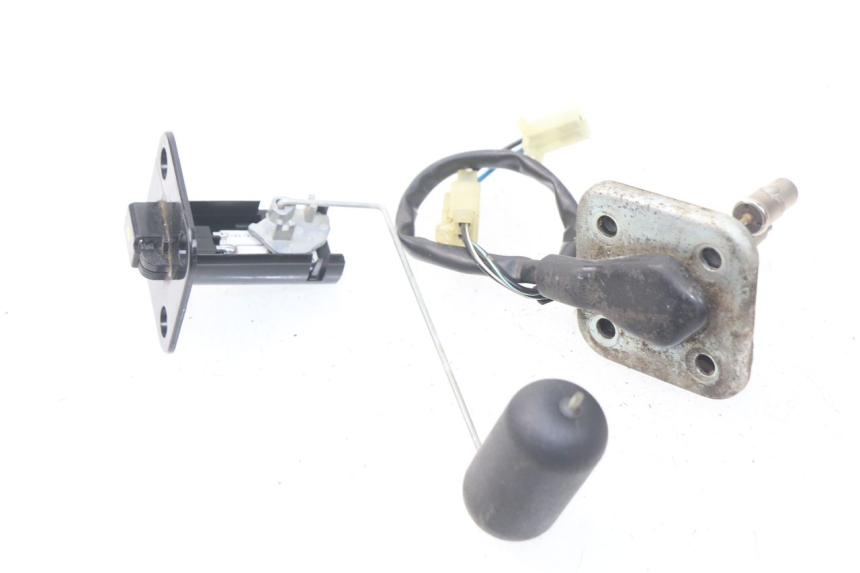 photo de FUEL TANK LEVEL PIAGGIO FLY IE 125 (2012 - 2017) - Zoom on usage condition