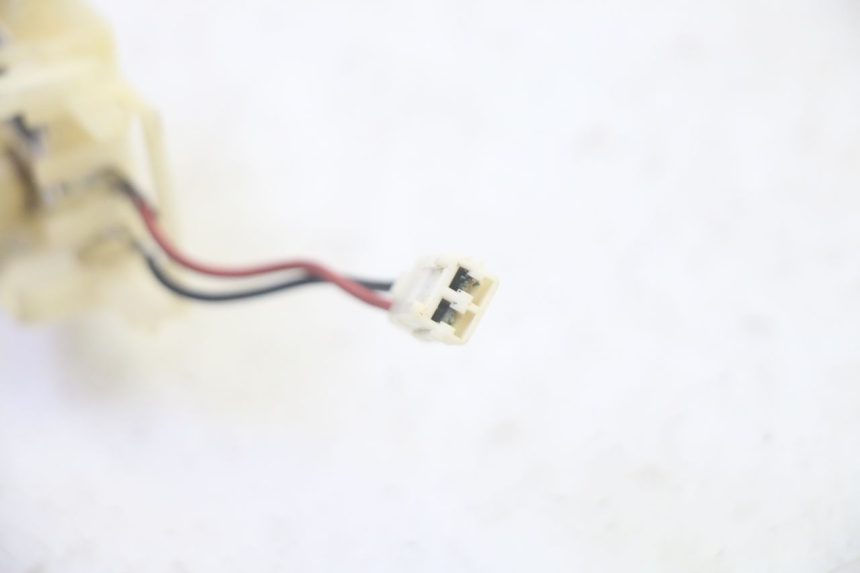 photo de FUEL TANK LEVEL YAMAHA FZ6 N FAZER 600 (2004 - 2006) - Technical close-up