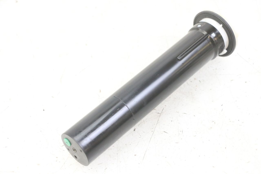 photo de FUEL TANK LEVEL PIAGGIO IE MP3 YOURBAN 300 (2011 - 2016) - Alternative perspective