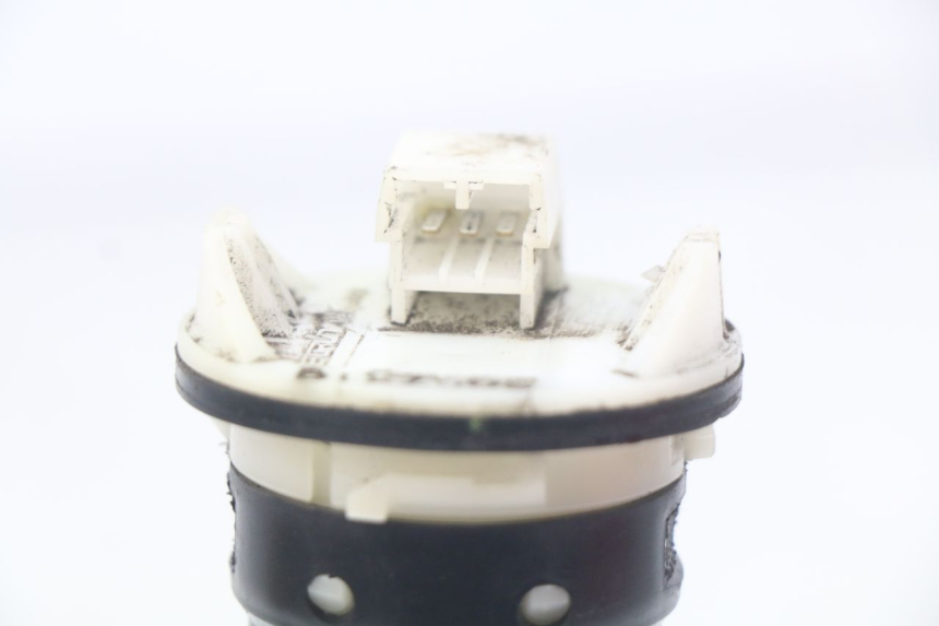 photo de FUEL TANK GAUGE PIAGGIO LIBERTY 4T 50 (2004 - 2008) - Zoom on usage condition