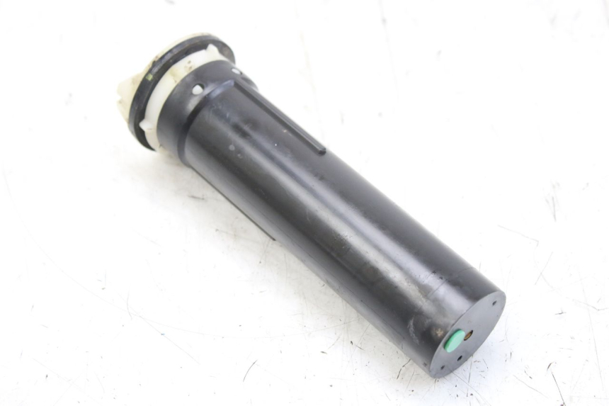 photo de FUEL TANK GAUGE PIAGGIO LIBERTY 4T 50 (2004 - 2008) - Alternative perspective