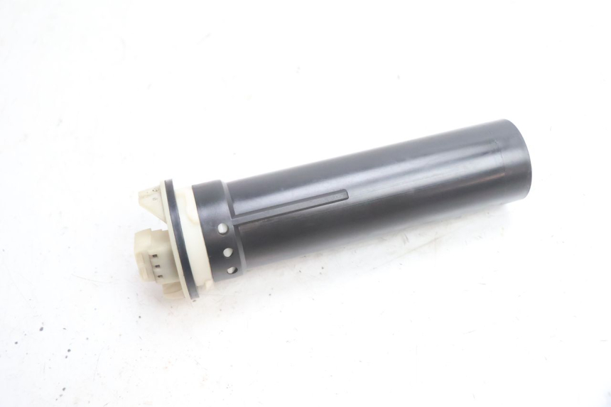 photo de FUEL TANK LEVEL PIAGGIO LIBERTY 125 (1998 - 2008) - Alternative perspective