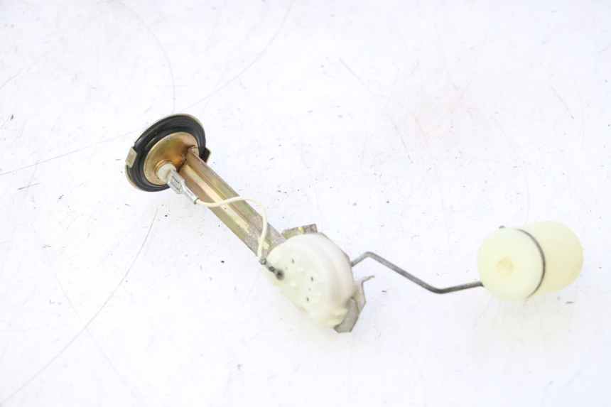photo de FUEL TANK LEVEL MBK MACH G AC 50 (2002 - 2014) - Alternative perspective