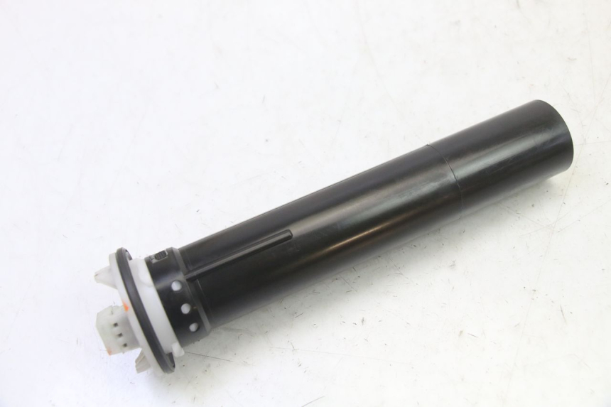 photo de FUEL TANK LEVEL PIAGGIO MP3 HPE 310 (2024 - 2025) - Technical close-up