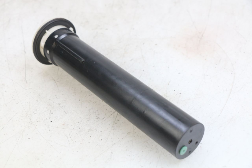 photo de FUEL TANK GAUGE PIAGGIO MP3 LT 400 (2007 - 2012) - Alternative perspective