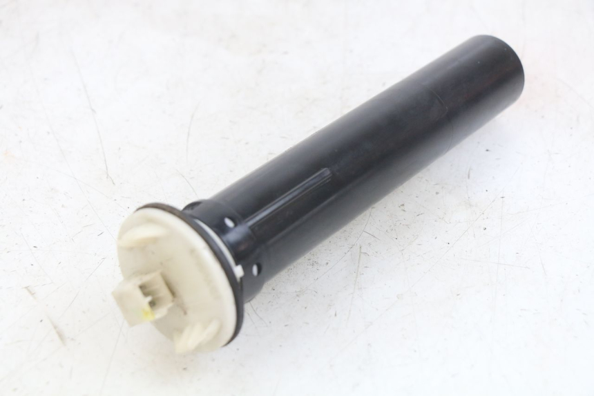 photo de FUEL TANK GAUGE PIAGGIO MP3 LT 400 (2007 - 2012) - Technical close-up