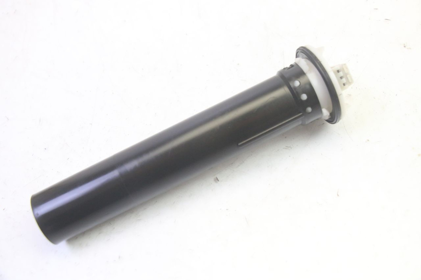 photo de FUEL TANK GAUGE PIAGGIO MP3 LT 400 (2007 - 2012) - Alternative perspective