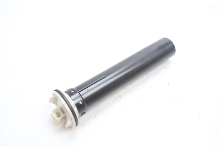 photo de FUEL TANK GAUGE PIAGGIO MP3 LT 400 (2007 - 2012) - Technical close-up