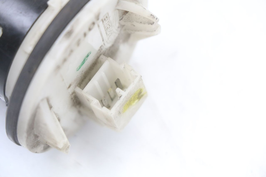 photo de FUEL TANK LEVEL PIAGGIO MP3 125 (2006 - 2014) - Zoom on usage condition