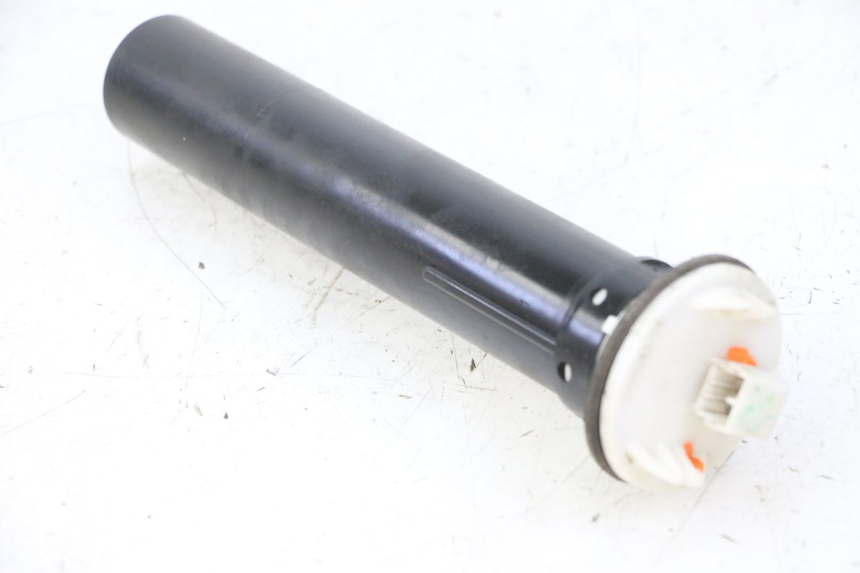 photo de FUEL TANK GAUGE PIAGGIO MP3 RL 250 (2006 - 2010) - Main view