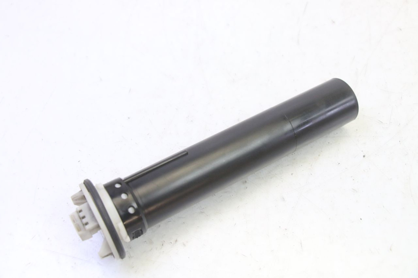 photo de FUEL TANK LEVEL PIAGGIO MP3 125 (2006 - 2014) - Alternative perspective