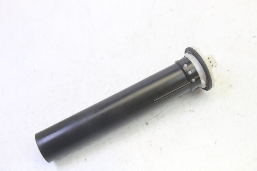 photo de FUEL TANK GAUGE PIAGGIO MP3 RL 250 (2006 - 2010) - Alternative perspective