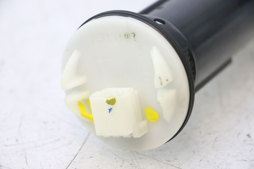 photo de FUEL TANK LEVEL PIAGGIO MP3 500 (2011 - 2015) - Zoom on usage condition