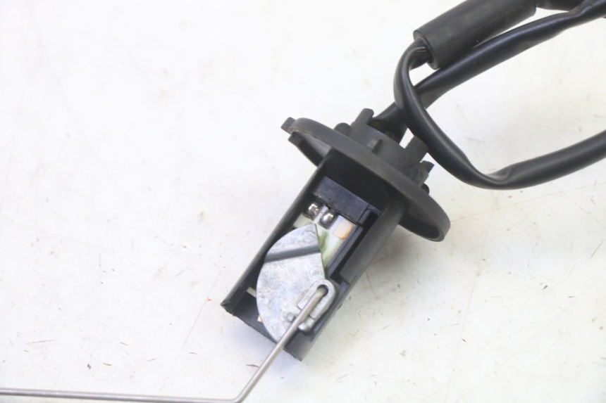 photo de FUEL TANK LEVEL KYMCO LIKE 4T 50 (2019 - 2025) - Zoom on usage condition