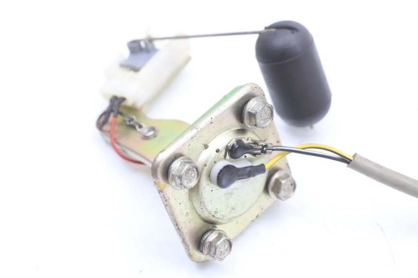 photo de FUEL TANK GAUGE PIAGGIO NEW TYPHOON 50 (2018 - 2021) - Zoom on usage condition