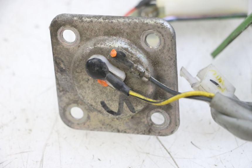 photo de FUEL TANK GAUGE PIAGGIO NEW TYPHOON 50 (2018 - 2021) - Technical close-up