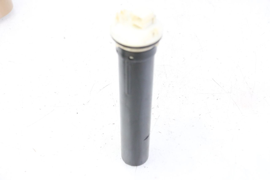 photo de FUEL TANK LEVEL PIAGGIO VESPA GRANTURISMO 200 (2004 - 2005) - Zoom on usage condition