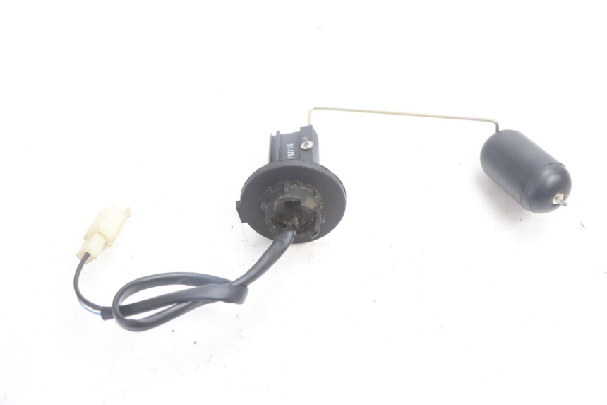photo de FUEL TANK GAUGE KEEWAY RY6 2T 50 (2011 - 2019) - Zoom on usage condition