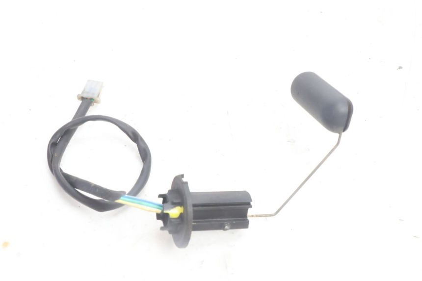 photo de FUEL TANK LEVEL DAELIM S2 125 (2006 - 2007) - Zoom on usage condition