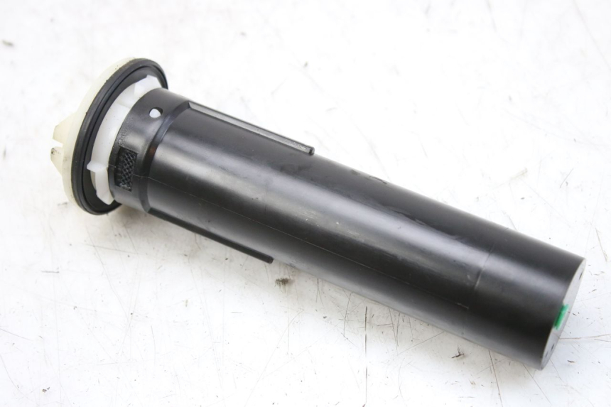 photo de FUEL TANK GAUGE APRILIA SCARABEO 100 (2003 - 2012) - Component detail