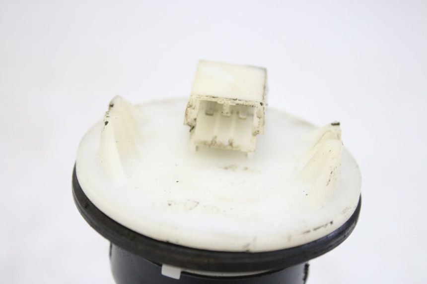 photo de FUEL TANK GAUGE APRILIA SCARABEO 100 (2003 - 2012) - Alternative perspective