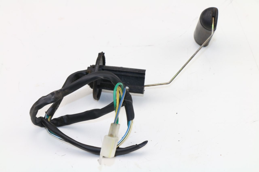 photo de FUEL TANK LEVEL WACOX SHENKE 50 (2008 - 2014) - Zoom on usage condition