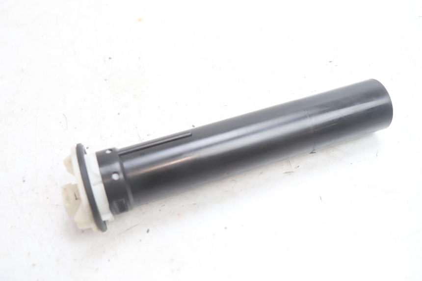 photo de FUEL TANK GAUGE APRILIA SR 2T 50 (2012 - 2017) - Alternative perspective