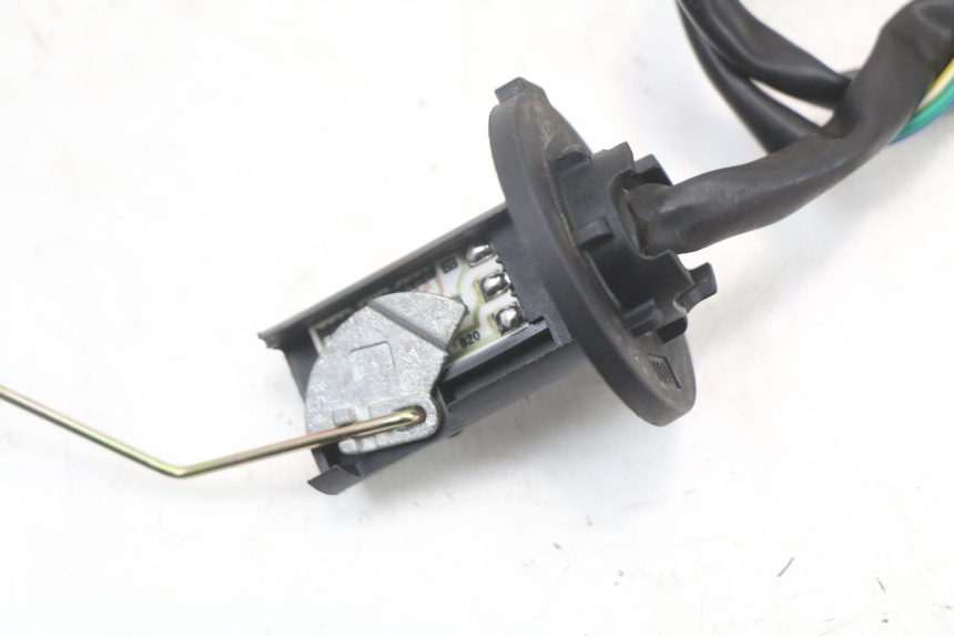 photo de FUEL TANK GAUGE VASTRO STREET X 4T 50 (2016 - 2021) - Component detail