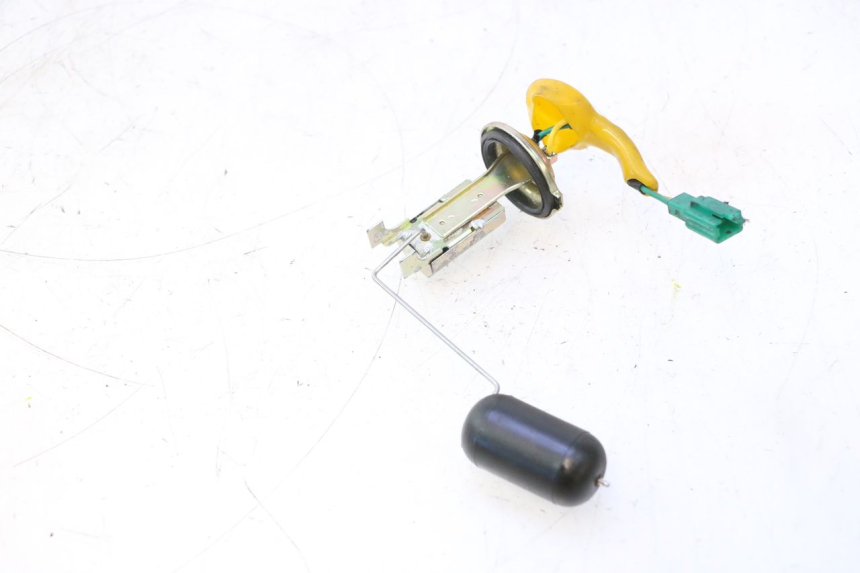 photo de FUEL TANK GAUGE PEUGEOT TREKKER 50 (1995 - 2004) - Alternative perspective
