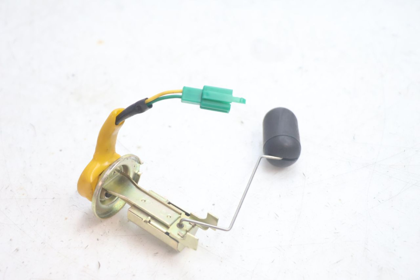 photo de FUEL TANK GAUGE PEUGEOT TREKKER 50 (1995 - 2004) - Zoom on usage condition