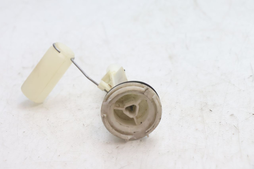 photo de FUEL TANK LEVEL PIAGGIO TYPHOON 50 (2000 - 2009) - Zoom on usage condition