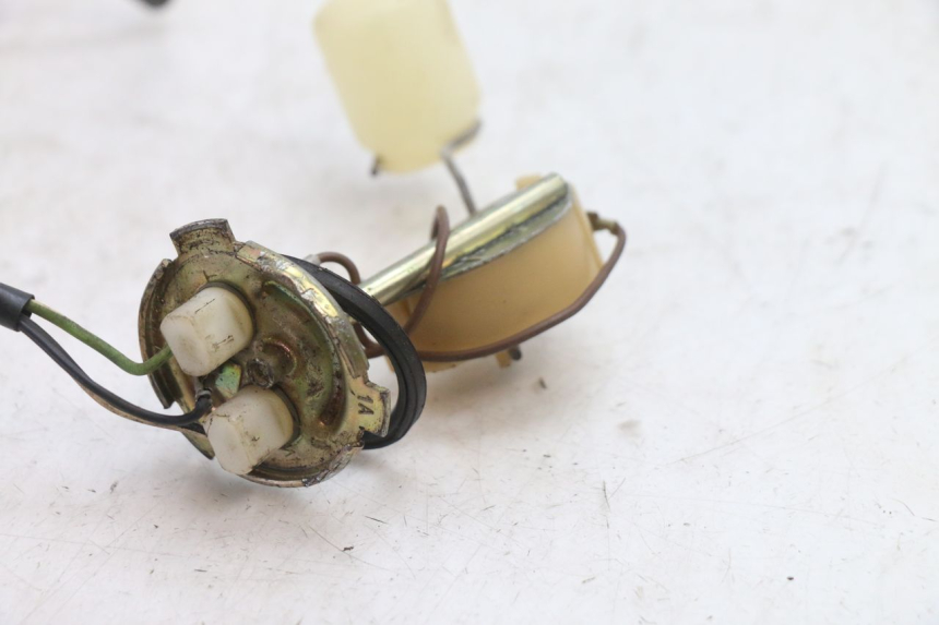 photo de FUEL TANK LEVEL PIAGGIO VESPA PK FL 2T 50 (1990 - 1996) - Alternative perspective
