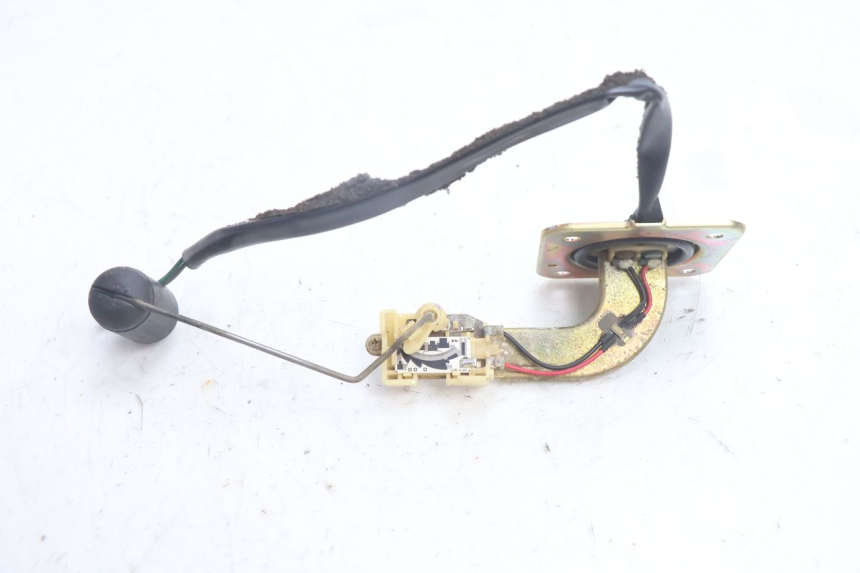 photo de FUEL TANK GAUGE HONDA VFR FI RC46 800 (1998 - 2001) - Technical close-up