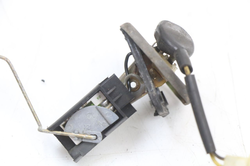 photo de FUEL TANK GAUGE PEUGEOT VIVACITY NEW 4T 50 (2008 - 2017) - Technical close-up