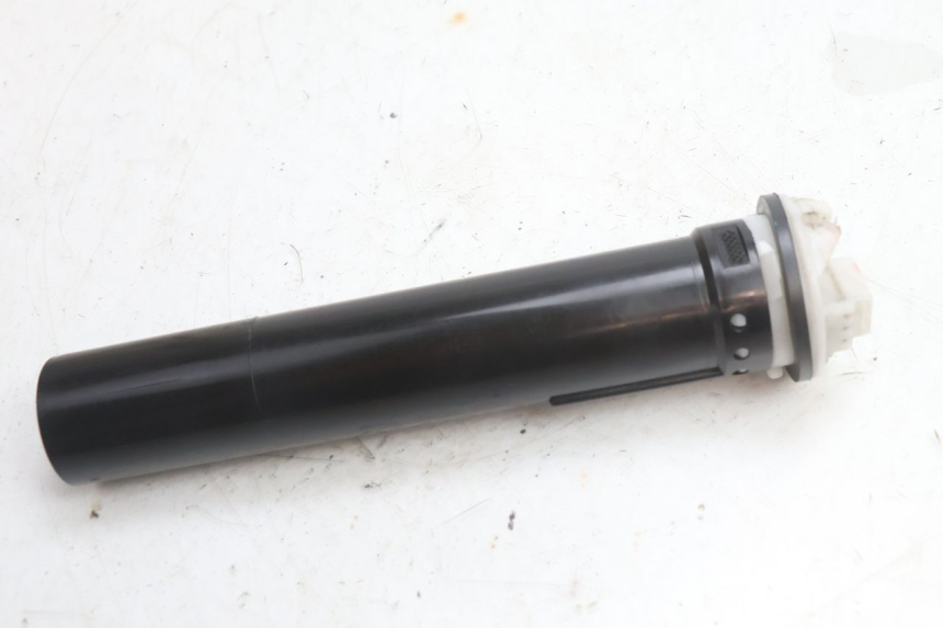 photo de FUEL TANK LEVEL YAMAHA X-MAX XMAX 125 (2010 - 2013) - Zoom on usage condition