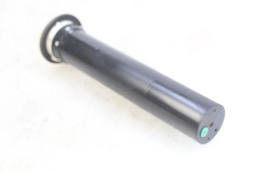 photo de FUEL TANK GAUGE PIAGGIO XEVO - X EVO 125 (2007 - 2017) - Alternative perspective