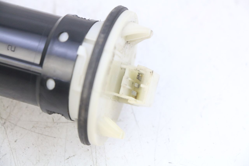 photo de FUEL TANK GAUGE PIAGGIO XEVO - X EVO 125 (2007 - 2017) - Technical close-up