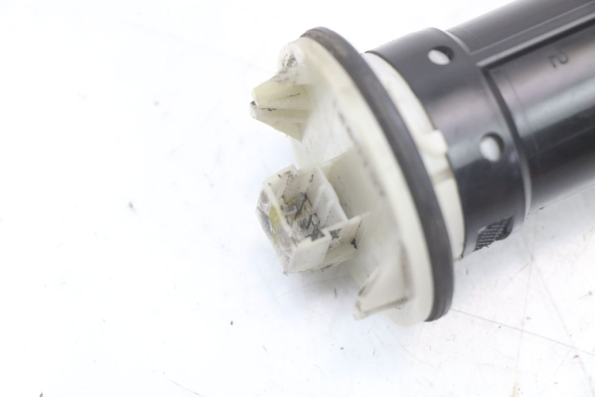 photo de FUEL TANK GAUGE PIAGGIO XEVO - X EVO 125 (2007 - 2017) - Component detail