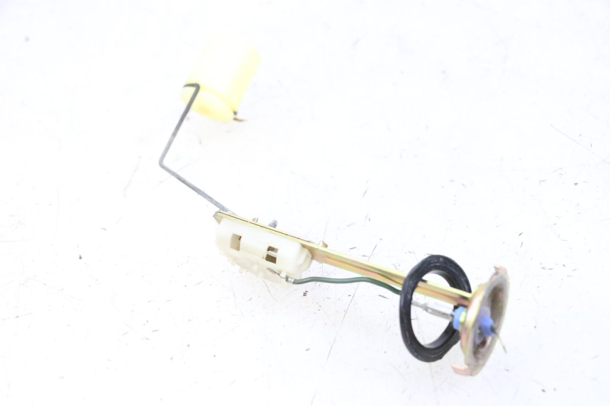 photo de FUEL TANK LEVEL YAMAHA YP MAJESTY 125 (2002 - 2006) - Component detail
