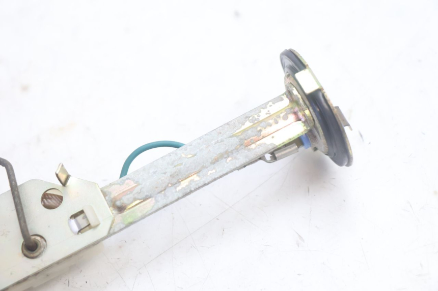 photo de FUEL TANK LEVEL YAMAHA YP MAJESTY 125 (2002 - 2006) - Component detail