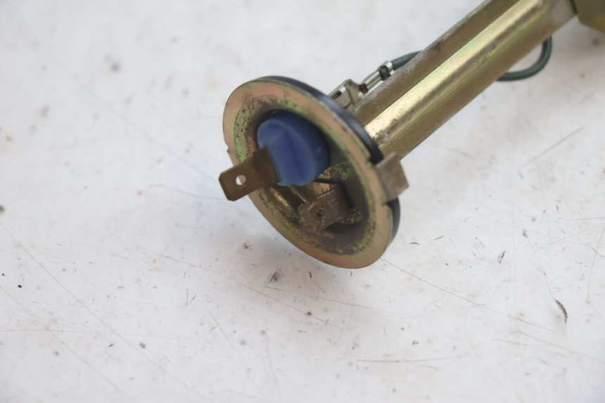 photo de FUEL TANK LEVEL YAMAHA YP MAJESTY 125 (2002 - 2006) - Product overview