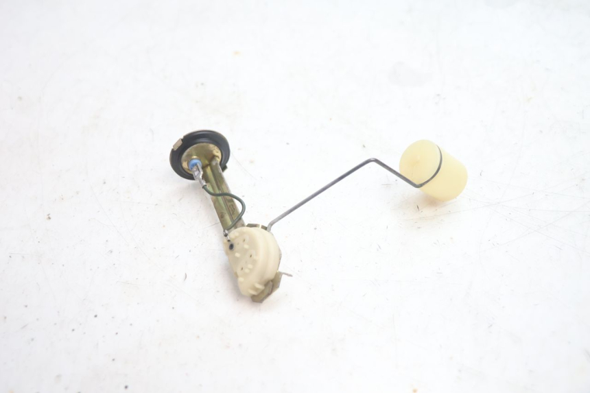 photo de FUEL TANK LEVEL YAMAHA YP MAJESTY 125 (2002 - 2006) - Fixing points details