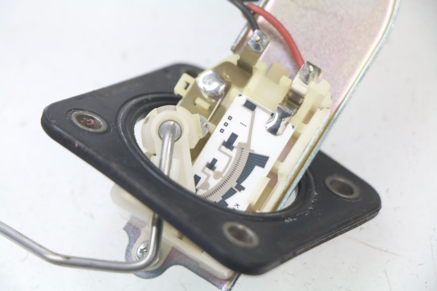 photo de FUEL TANK LEVEL KAWASAKI Z ABS 750 (2007 - 2013) - Technical close-up