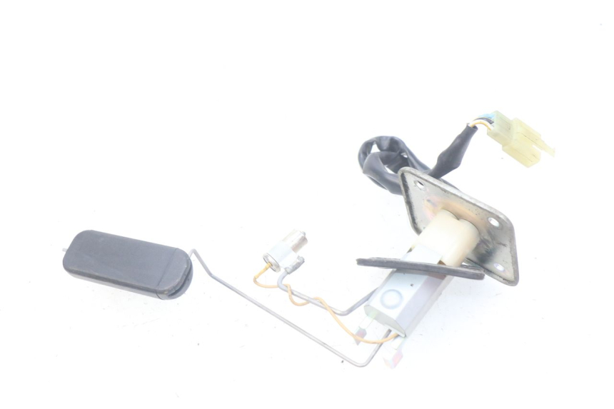 photo de FUEL TANK GAUGE KAWASAKI Z S 750 (2003 - 2006) - Zoom on usage condition