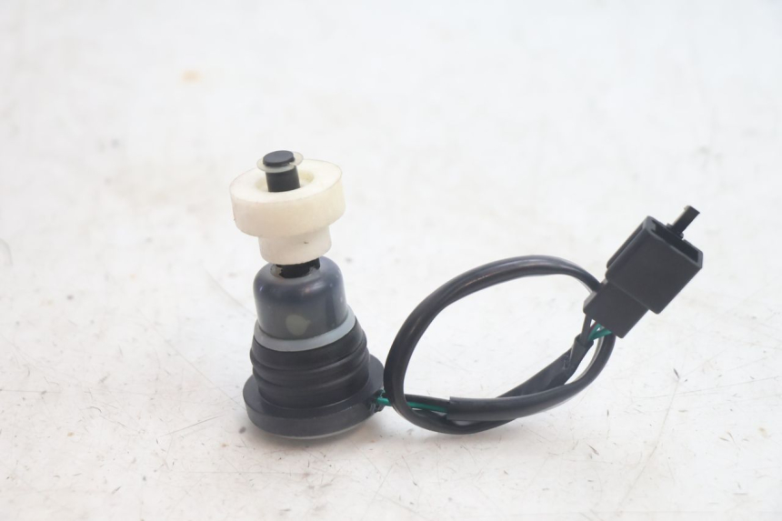 photo de OIL RESERVOIR DIPSTICK KYMCO AGILITY CITY 2T 50 (2008 - 2016) - Zoom on usage condition